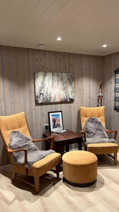 Mountainside Lodge - Breivikeidet Тромсё Экстерьер фото